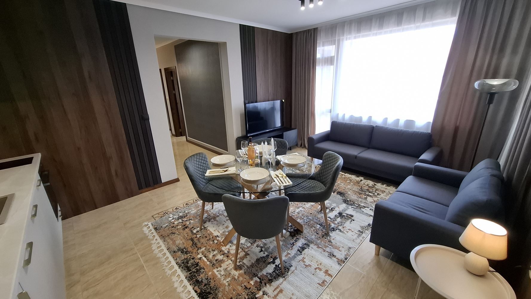 Luxusní apartmán se dvěma ložnicemi v první linii u moře ve Svatém Vlasu – jedinečná mořská atmosféra a prestižní komfort