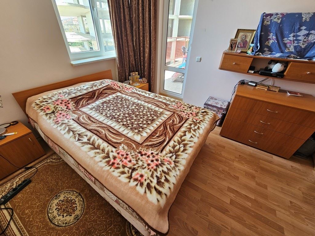 Sveti Vlas, první řada u moře – panoramatický byt s jednou ložnicí s výhledem na moře z každého pokoje