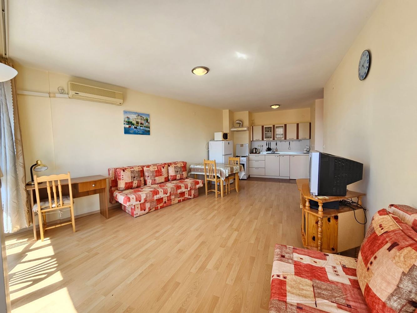 Dvoupokojový apartmán s výhledem na moře v prvotřídním přímořském komplexu – letovisko Elenite