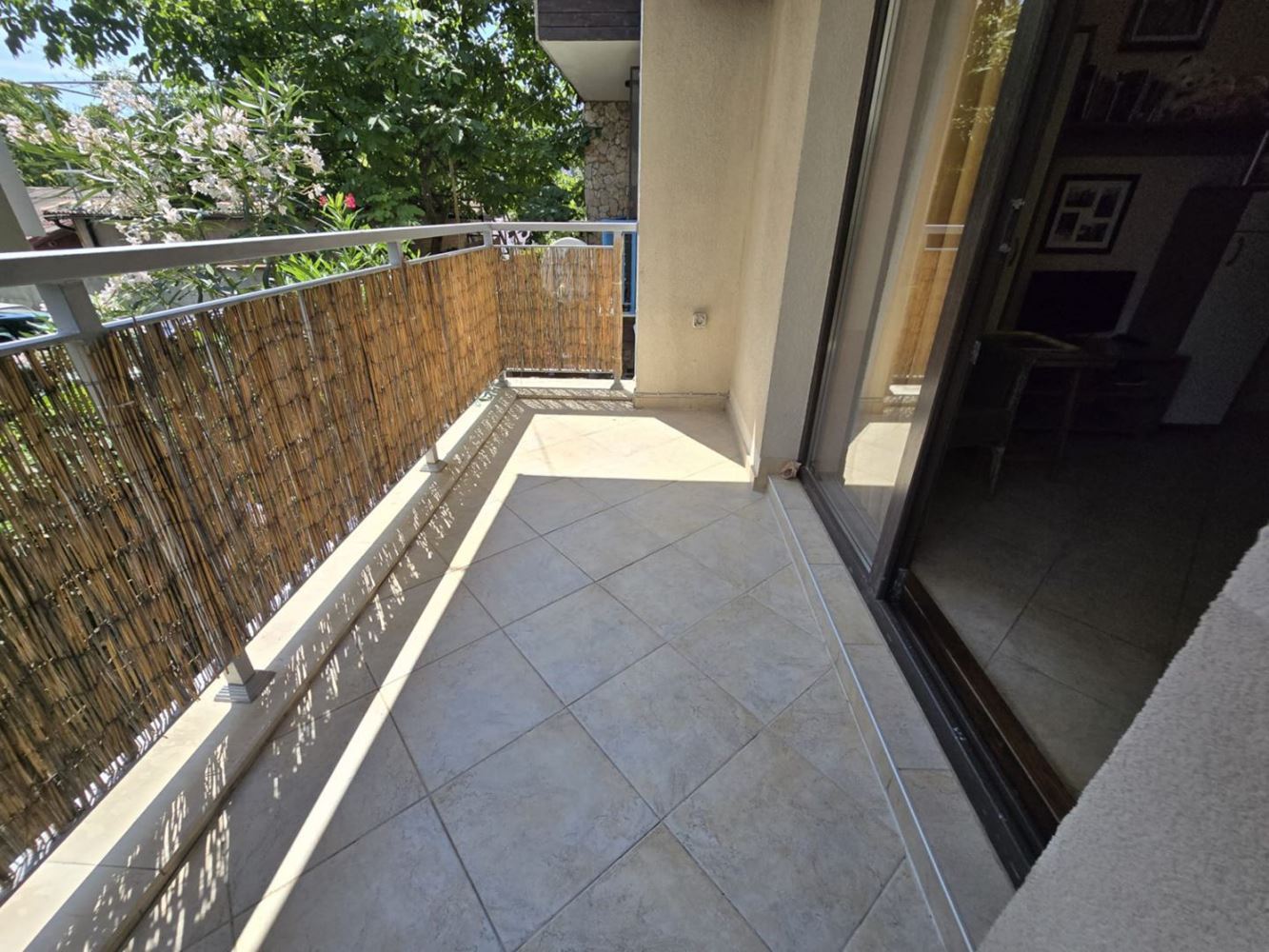 Apartmán s jednou ložnicí v srdci Sozopolu – bez poplatku za údržbu