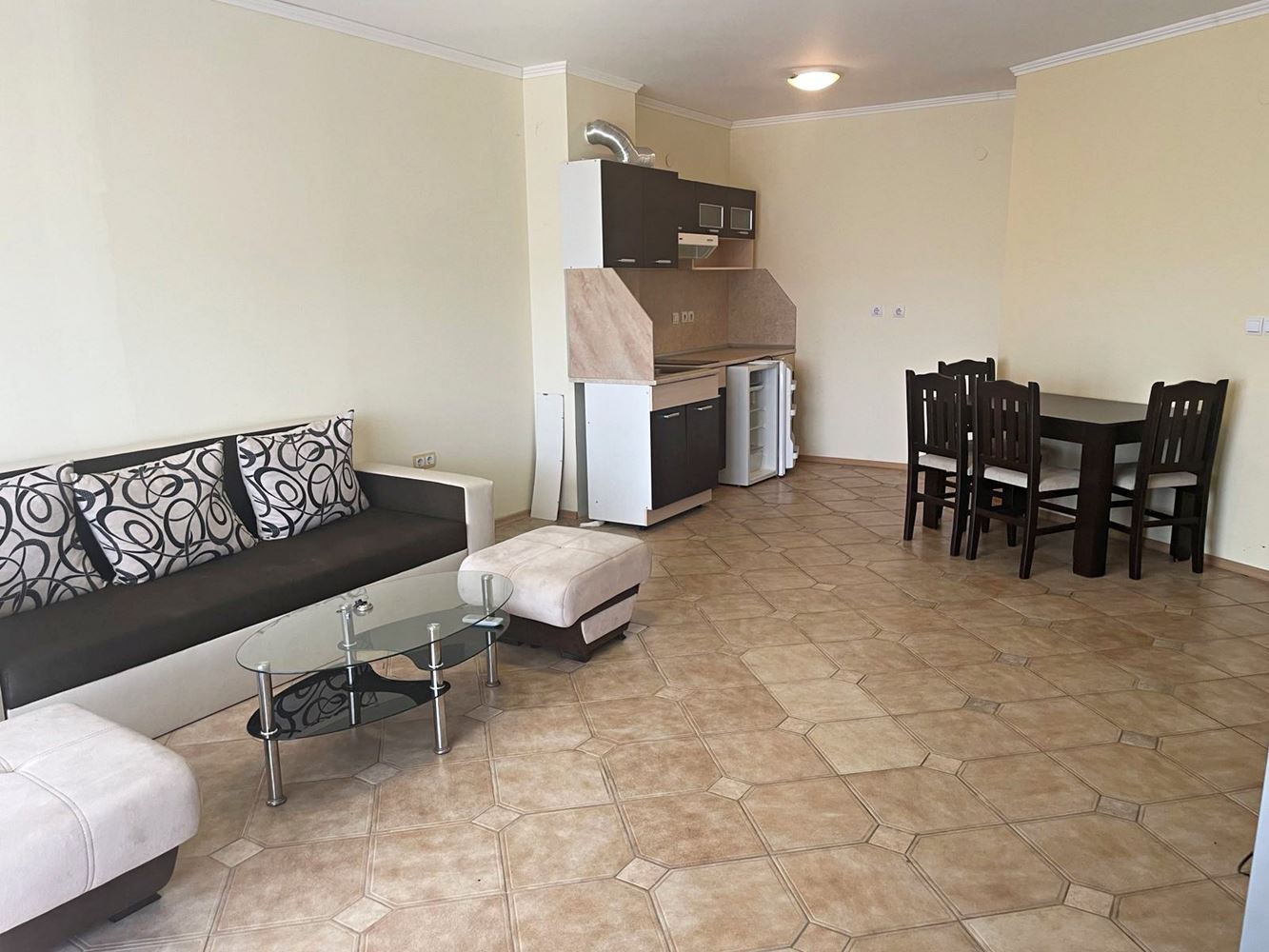 Prostorný panoramatický apartmán se dvěma ložnicemi ve Slunečném pobřeží