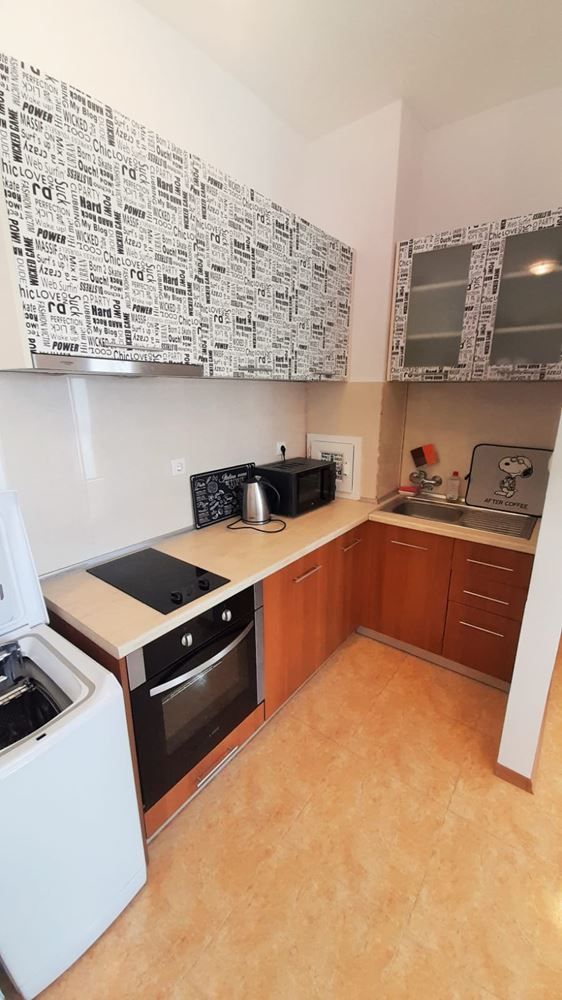 Prostorný byt s jednou ložnicí v Sunny Beach – jen 300 m od pláže