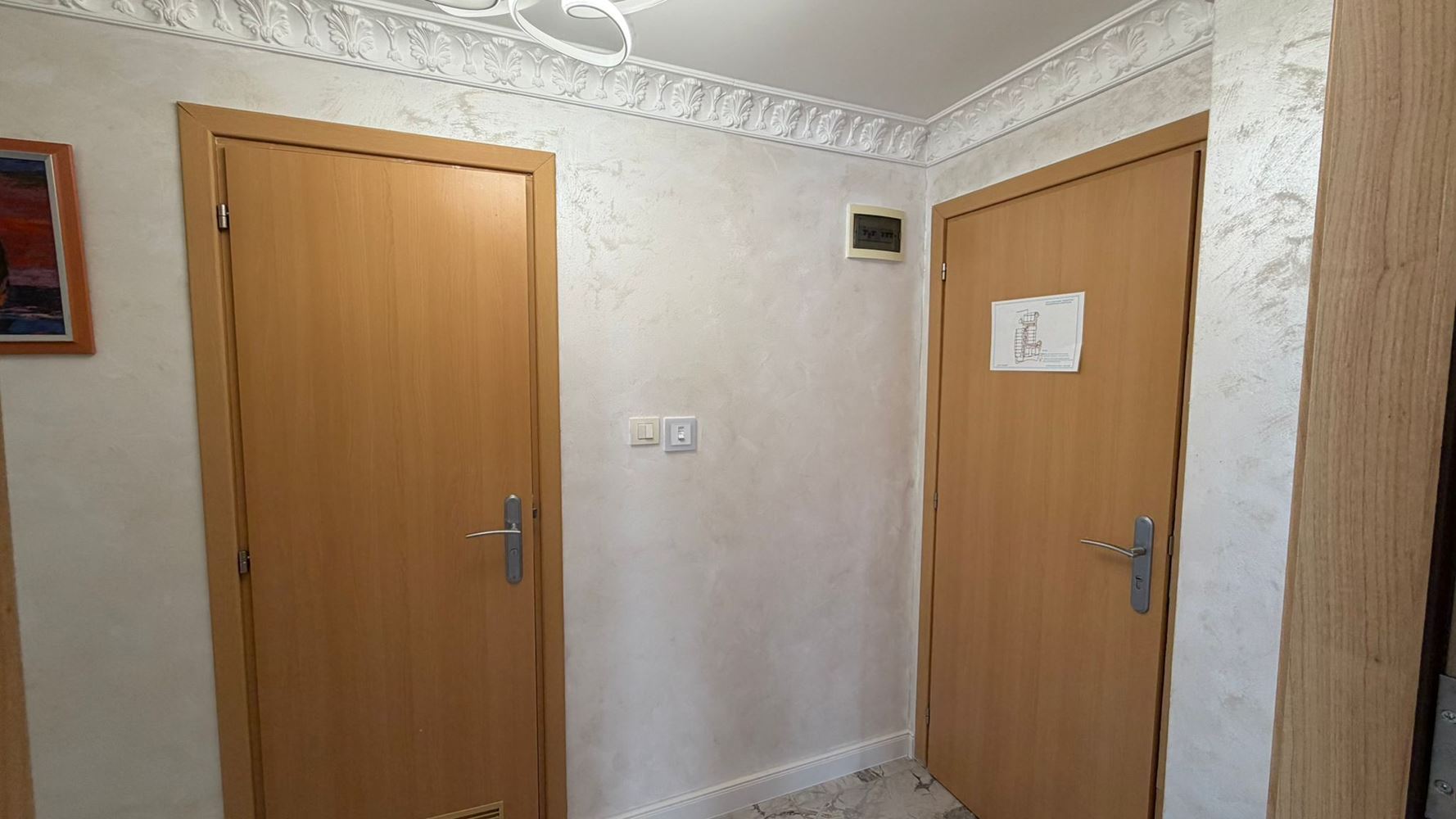 Prostorný dvoupokojový apartmán 300 m od moře ve Slunečném pobřeží – komfort, bezpečí a skvělá investice