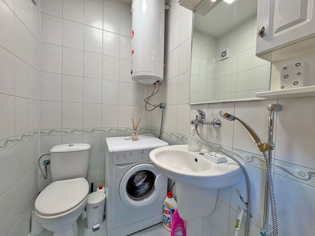 Luxusní penthouse na Slunečném pobřeží s působivou panoramatickou terasou a skvělou lokalitou