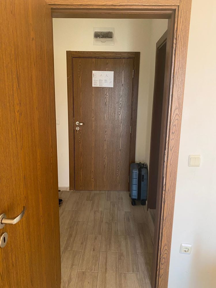 Krásný apartmán s jednou ložnicí v Ravdě s bazény a výborným vybavením – ideální pro dovolenou i investici