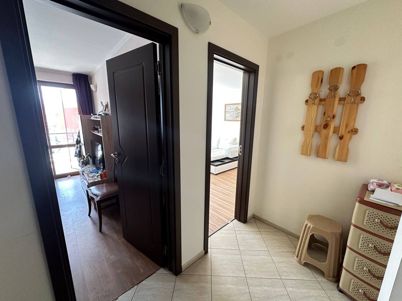 Dvoupokojový apartmán v Sunny Beach – plně zařízená nemovitost s výbornou lokalitou a celoroční infrastrukturou