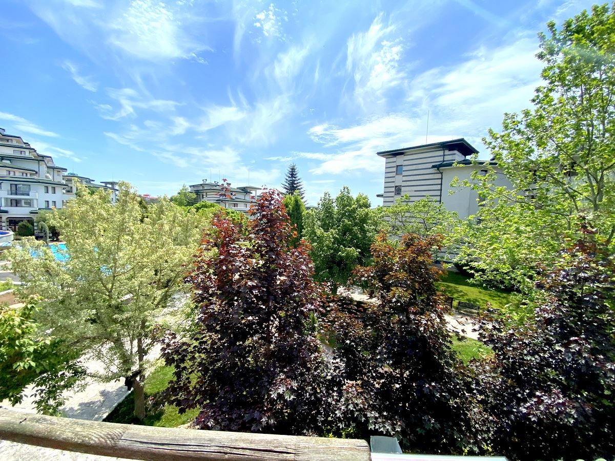 Dvoupokojový byt (s jednou ložnicí) v první linii u moře v Ravda – luxus, příroda a výhled na bazén