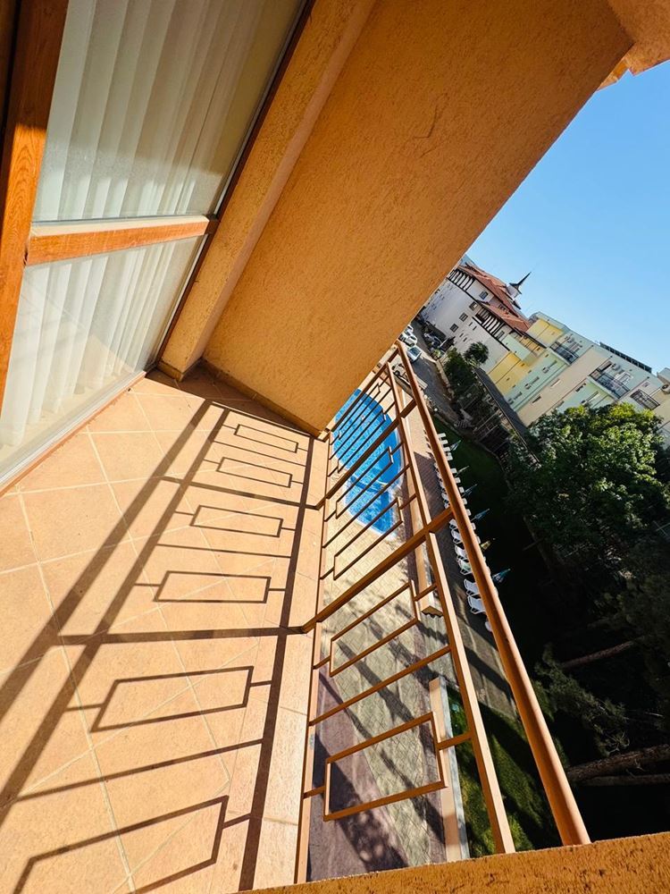 Apartmán s jednou ložnicí a výhledem na bazén – pouze 300 m od moře v Sunny Beach
