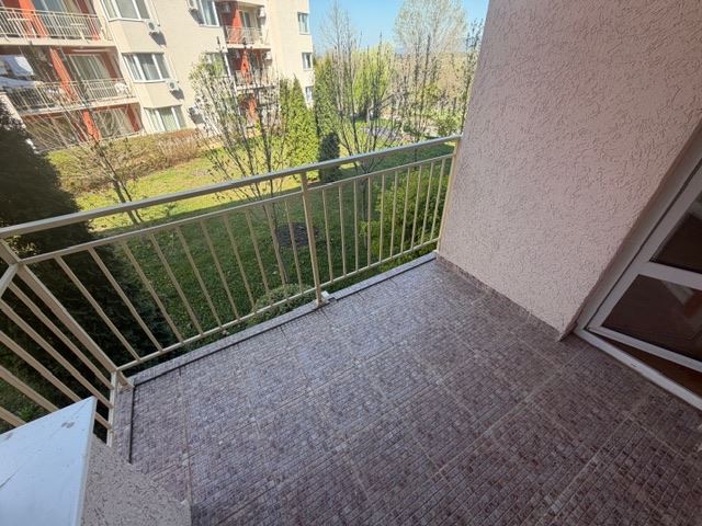  Prostorný byt s jednou ložnicí v zelené oáze ve Slunečném pobřeží – ideální pro dovolenou i investici