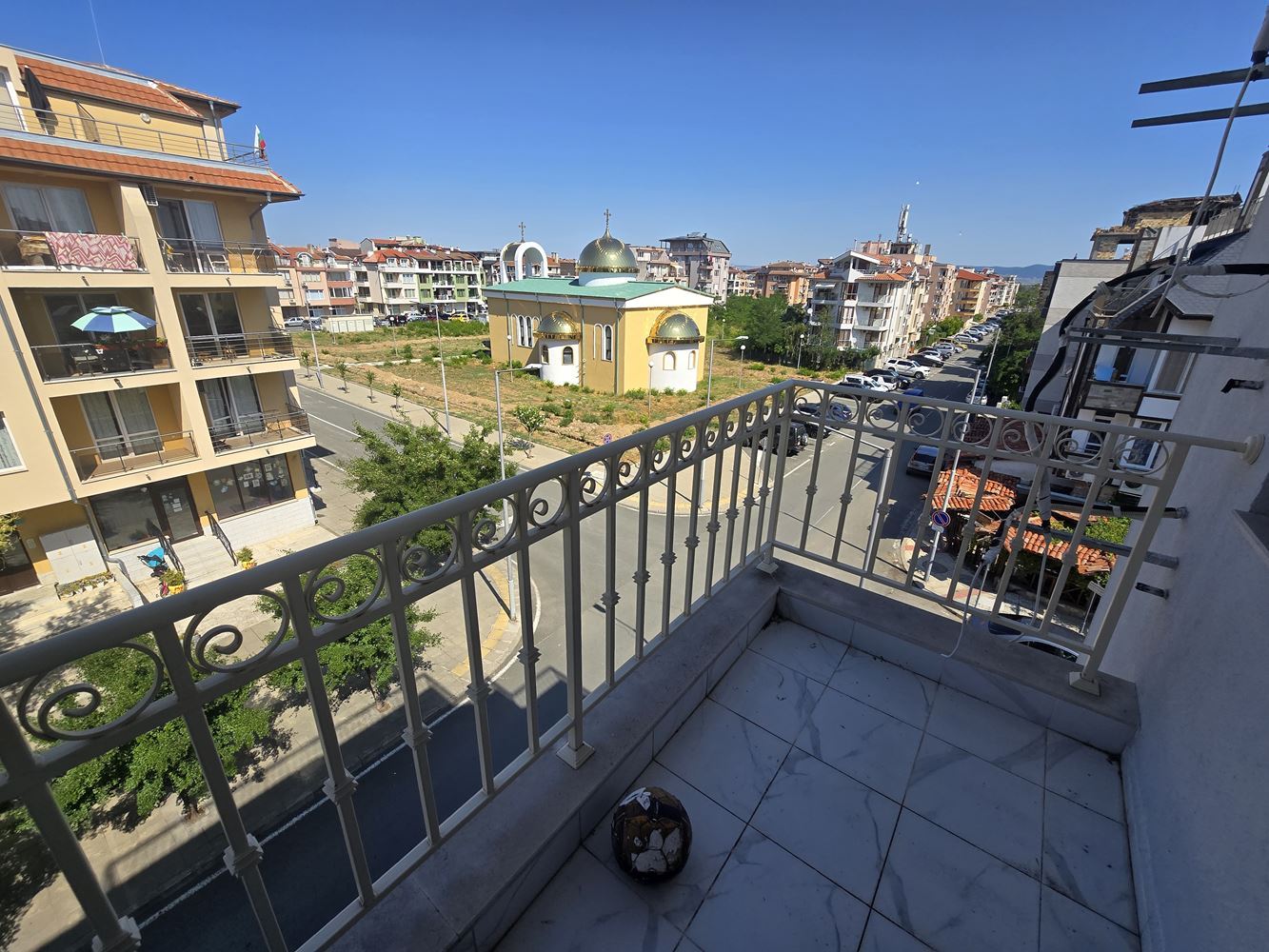 Nesebar – apartmán se dvěma ložnicemi v nové budově bez poplatku za údržbu, s možností splátkového kalendáře