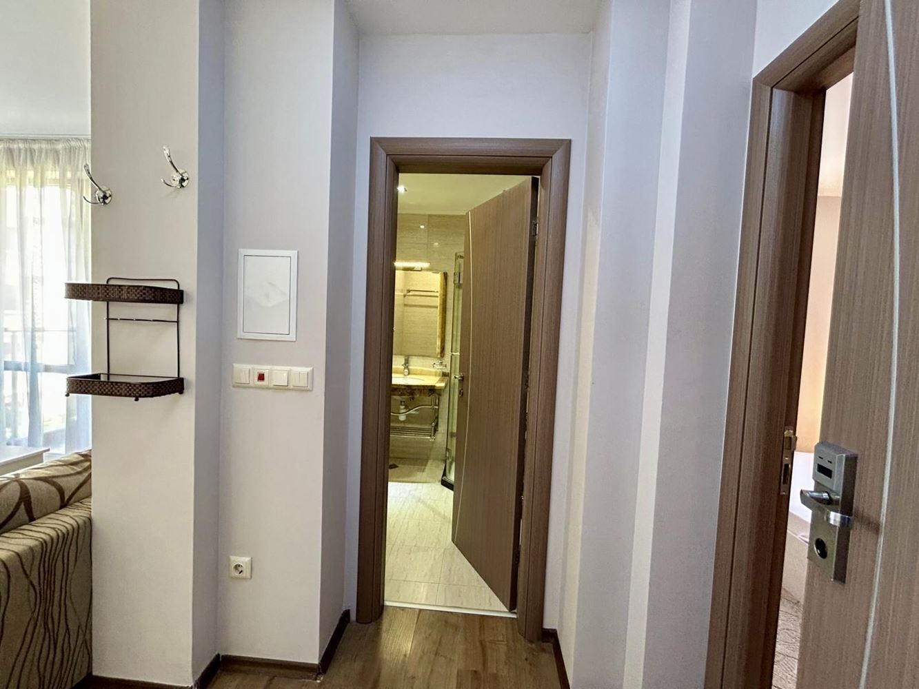 Útulný 2+kk apartmán s výhledem na bazén a zeleň v skvělém komplexu ve Slunečném pobřeží