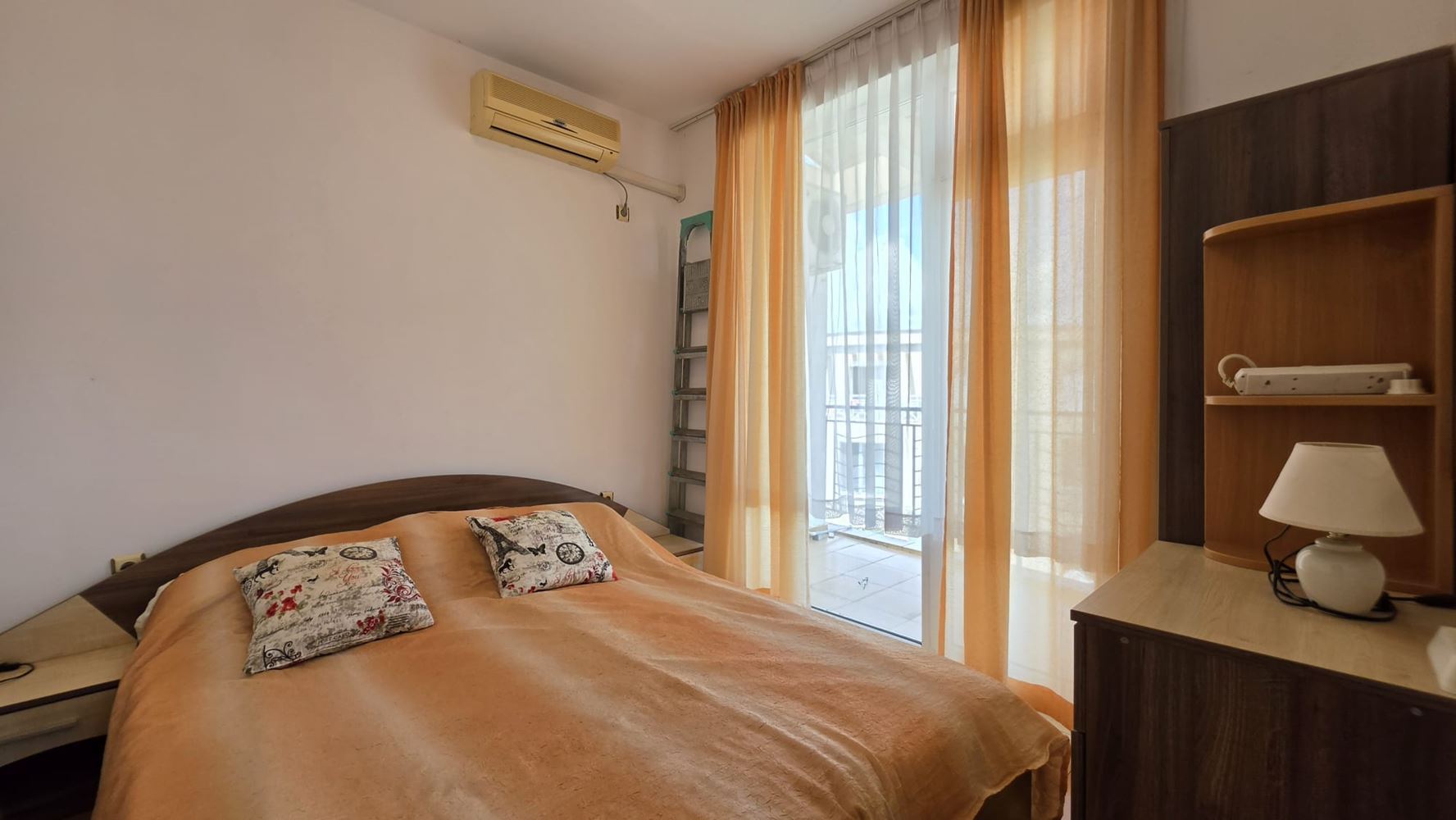 Apartmán s jednou ložnicí v Slunečném pobřeží s výbornou infrastrukturou a profesionální správou