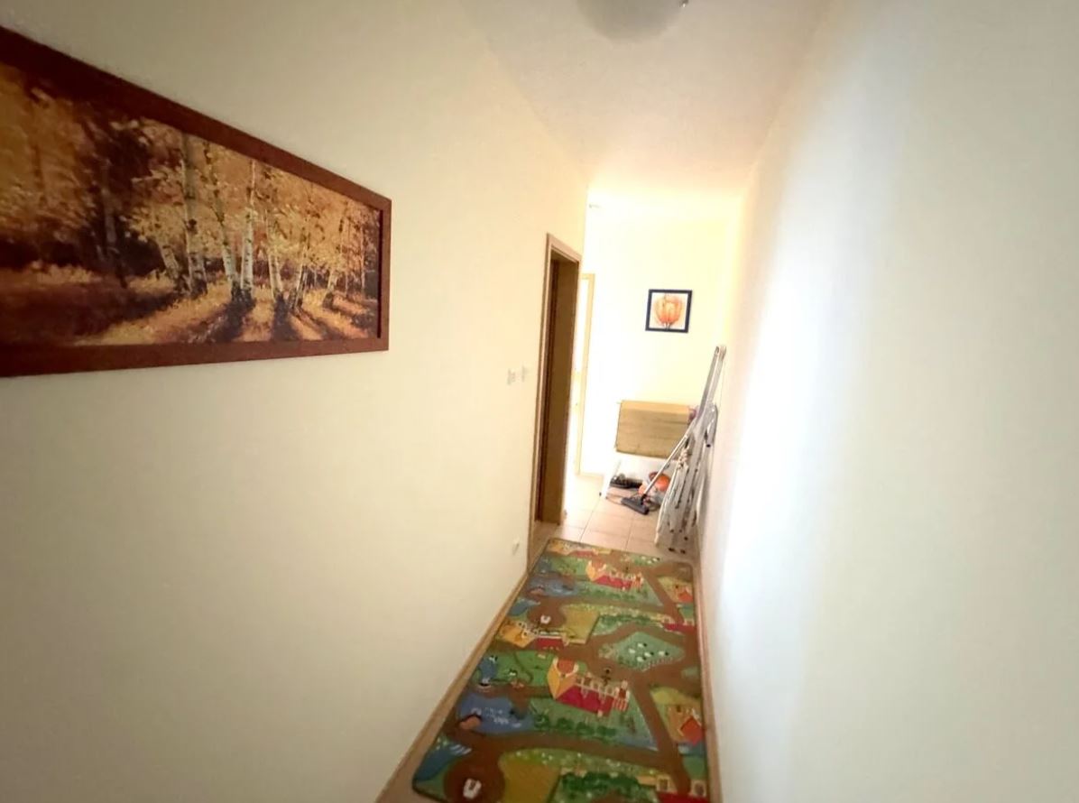 Apartmán se dvěma ložnicemi v první linii u moře v Ravdě – panoramatický výhled na moře a prestižní poloha