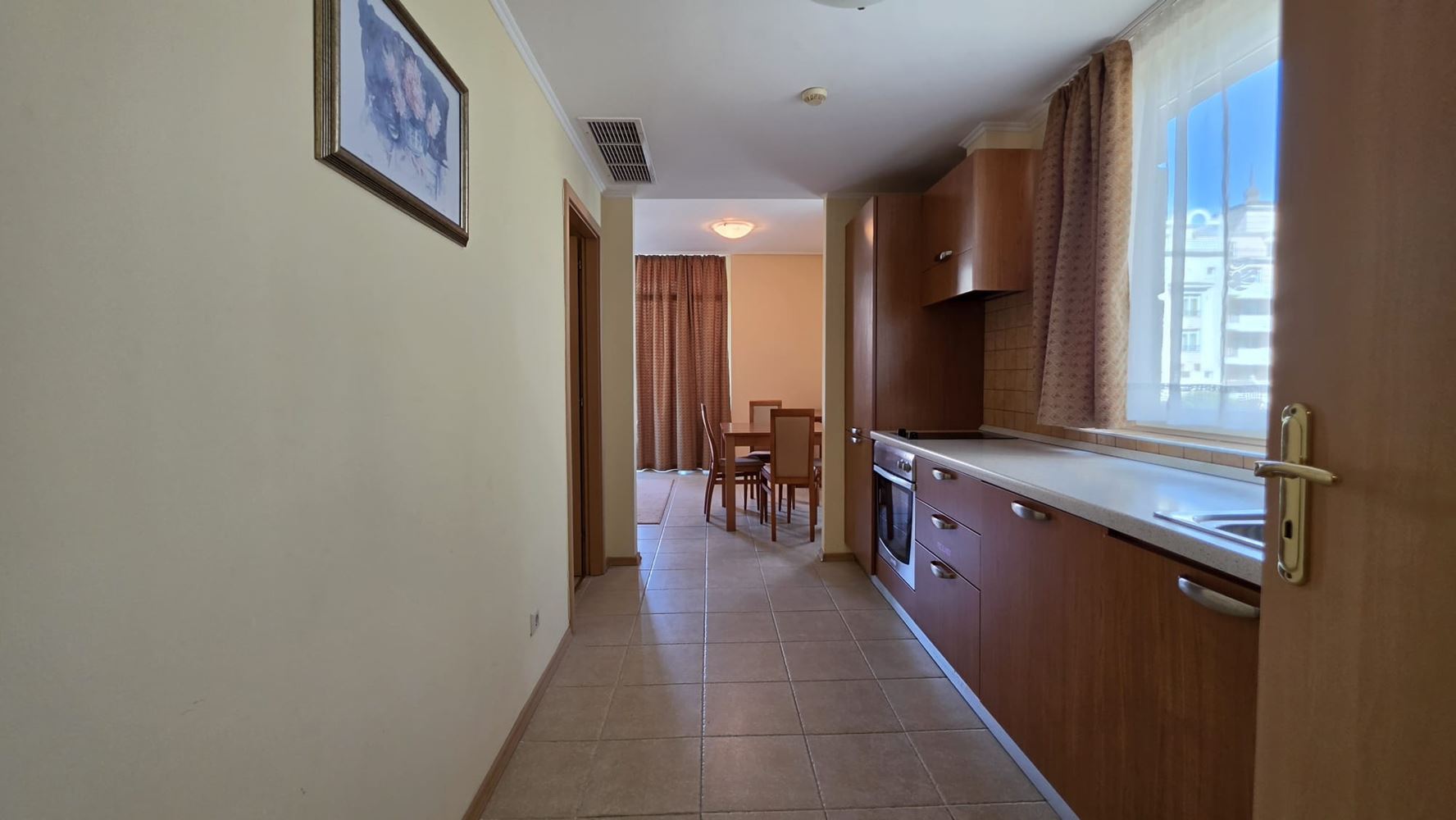 Prostorný apartmán s jednou ložnicí v první linii u moře v Pomorie