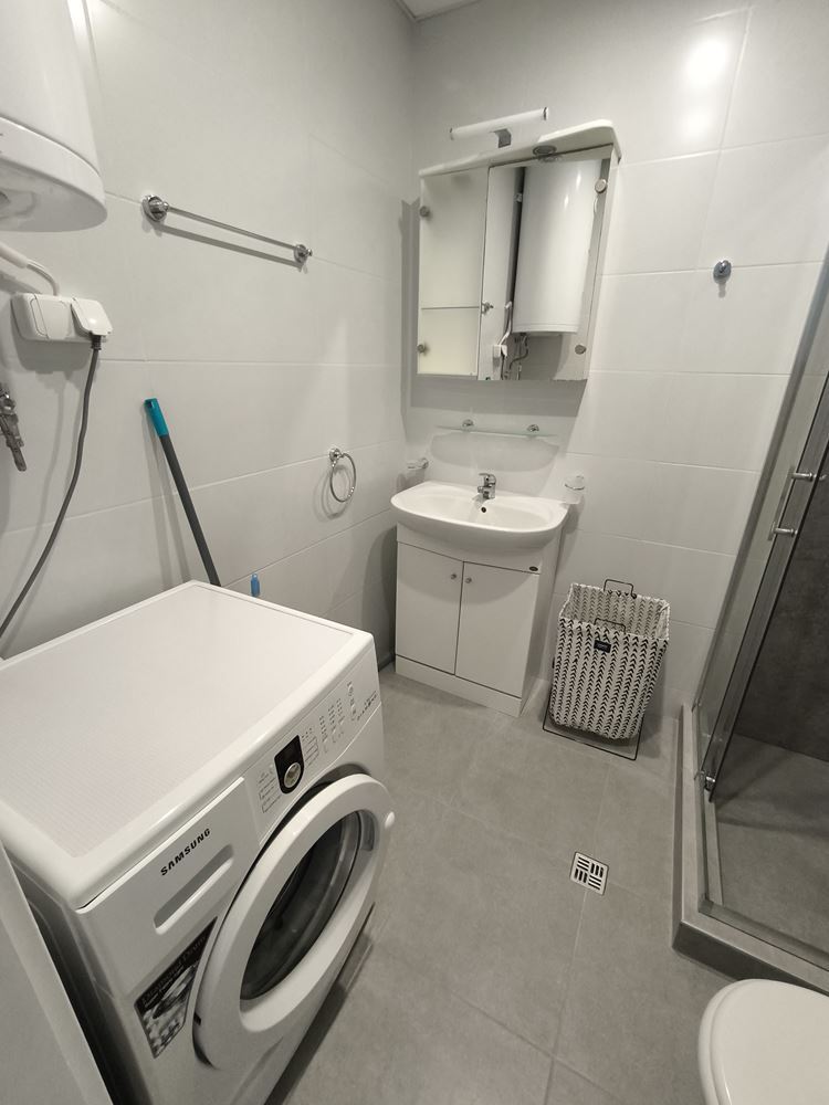 Luxusní apartmán s jednou ložnicí v první linii u moře ve Svetém Vlasu