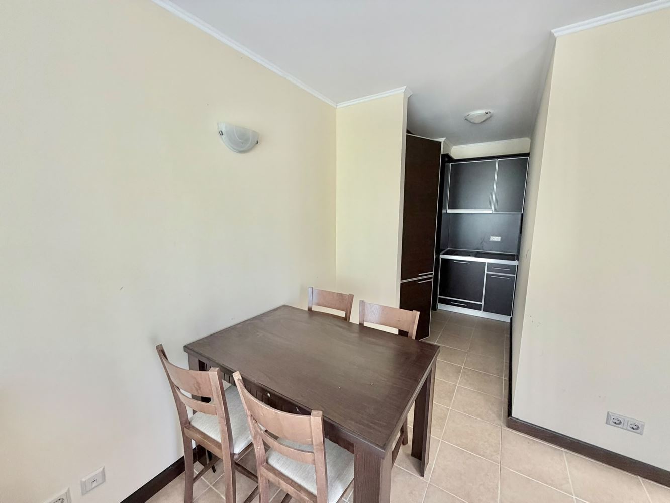 První linie v Pomorie – apartmán s jednou ložnicí v luxusním komplexu u Jižní pláže
