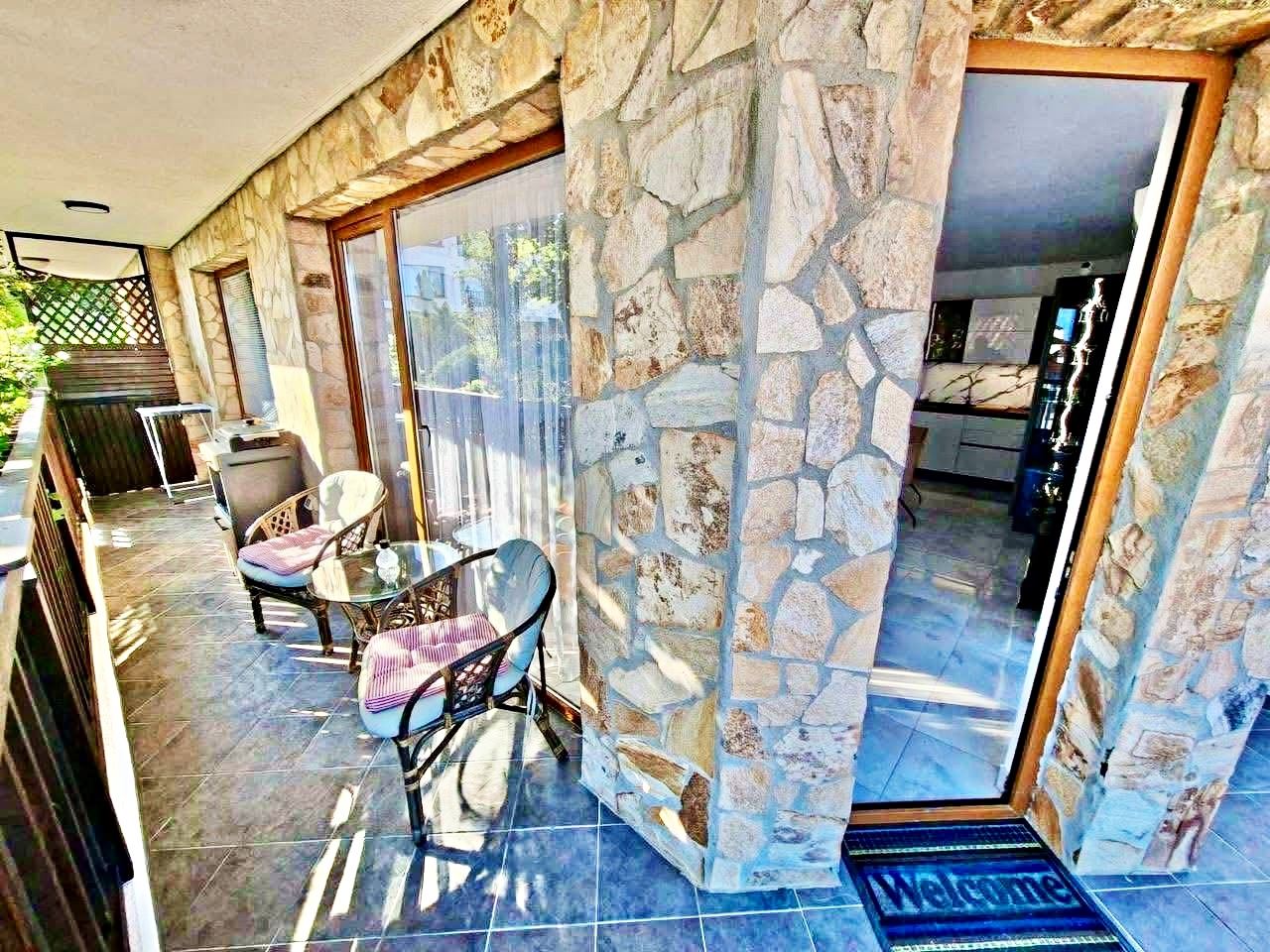 Luxusní apartmán se dvěma ložnicemi na první linii ve VIP zóně Sveti Vlas