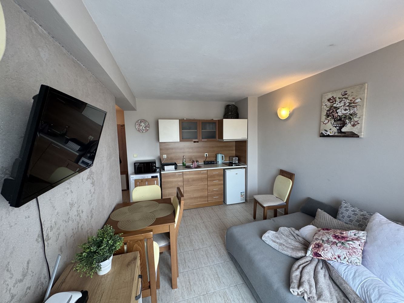 Apartmán s jednou ložnicí a panoramatickým výhledem v srdci Slunečného pobřeží