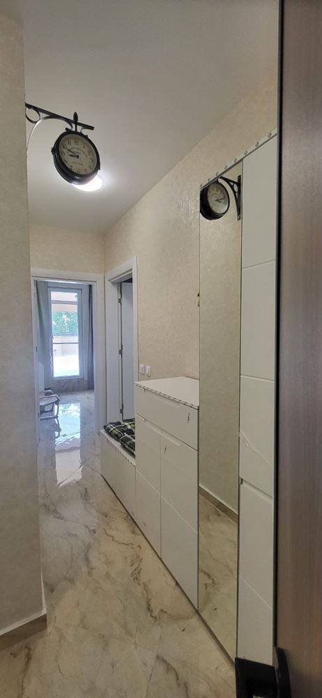 Apartmán se dvěma ložnicemi a velkou panoramatickou terasou ve stylovém komplexu v Sunny Beach
