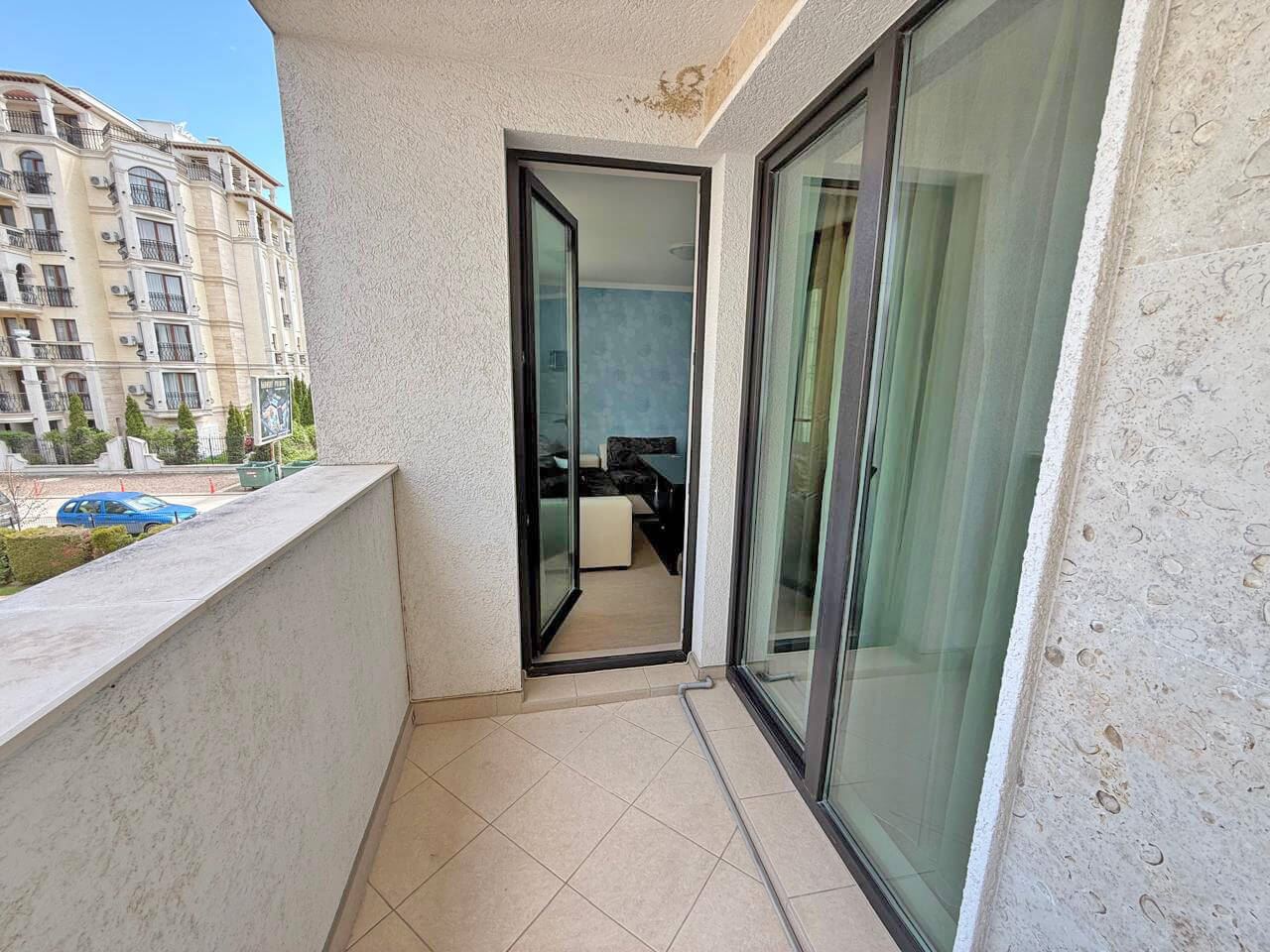 Elegantní apartmán s jednou ložnicí ve Svatém Vlasu – komfort, klid a středomořský styl v blízkosti moře