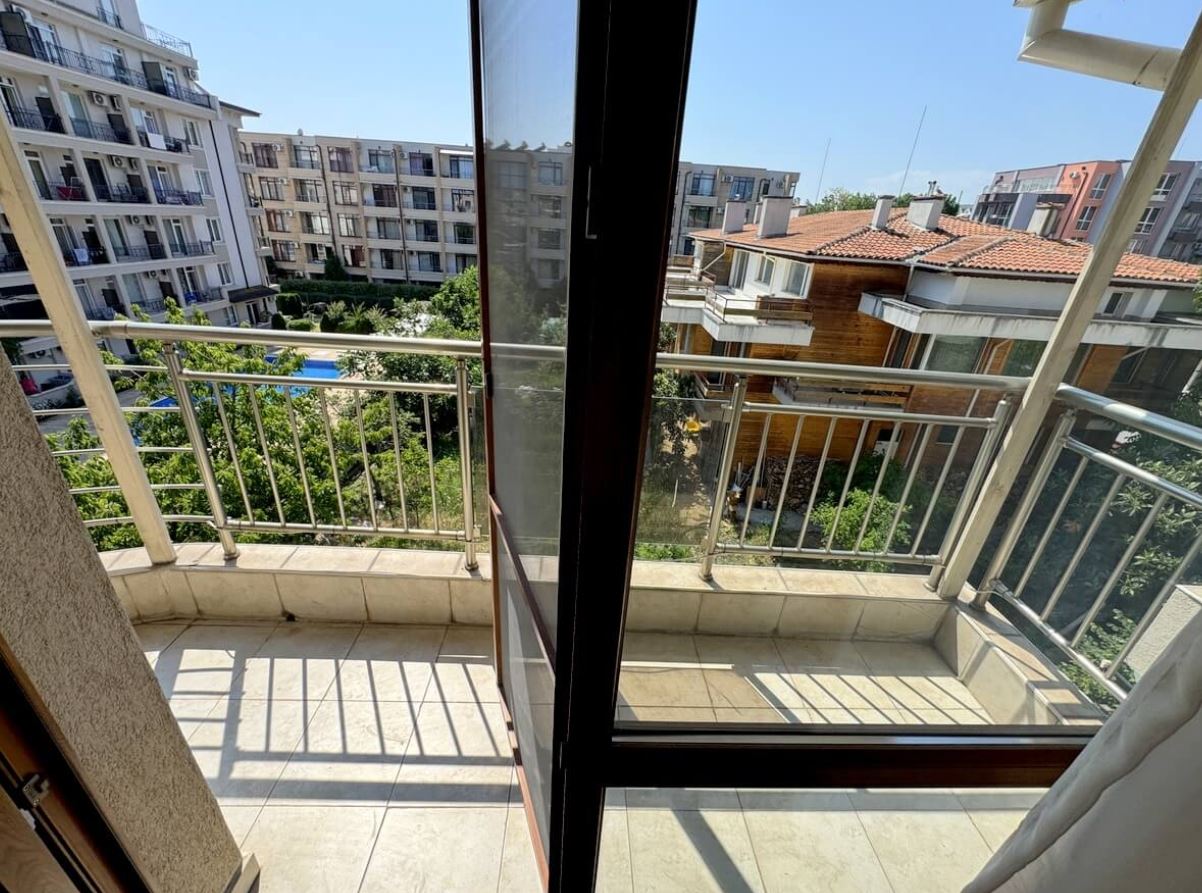 Prostorný apartmán se dvěma ložnicemi v Slunečném pobřeží – komfort, klid a příjemné prostředí