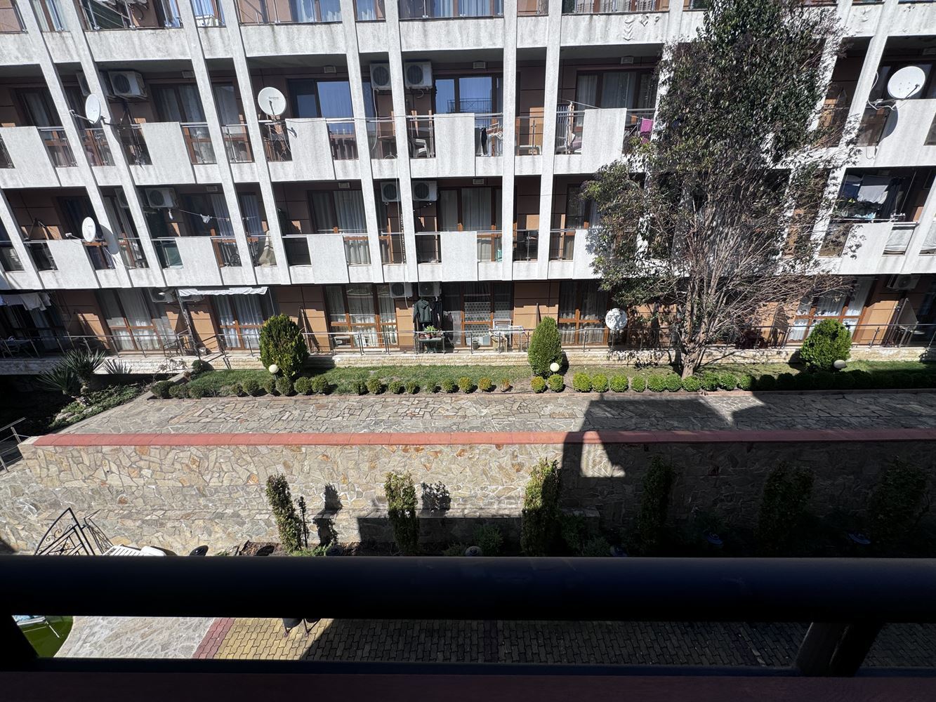 Dvoupokojový byt (s jednou ložnicí) s přímým přístupem k bazénu v komplexu „Viktorio“, Sveti Vlas – komfort a dovolená atmosféra