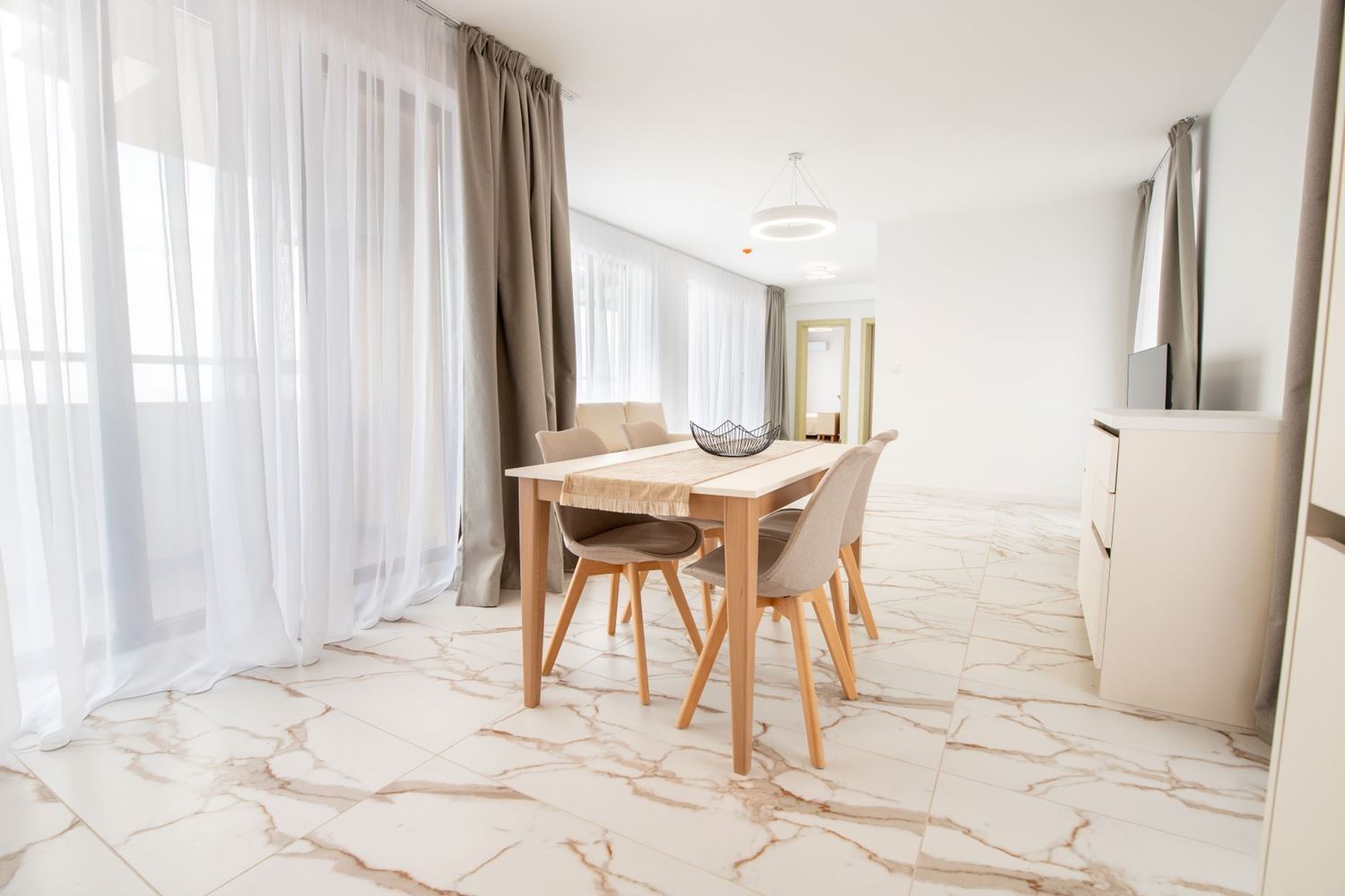 Moderní studio apartmán v první linii v novém komplexu v Aheloy