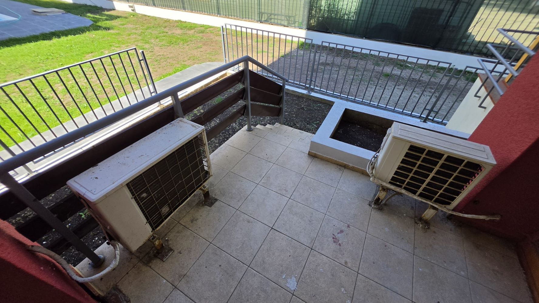 Apartmán s vlastní zahrádkou ve Slunečném pobřeží – bez poplatku za údržbu!