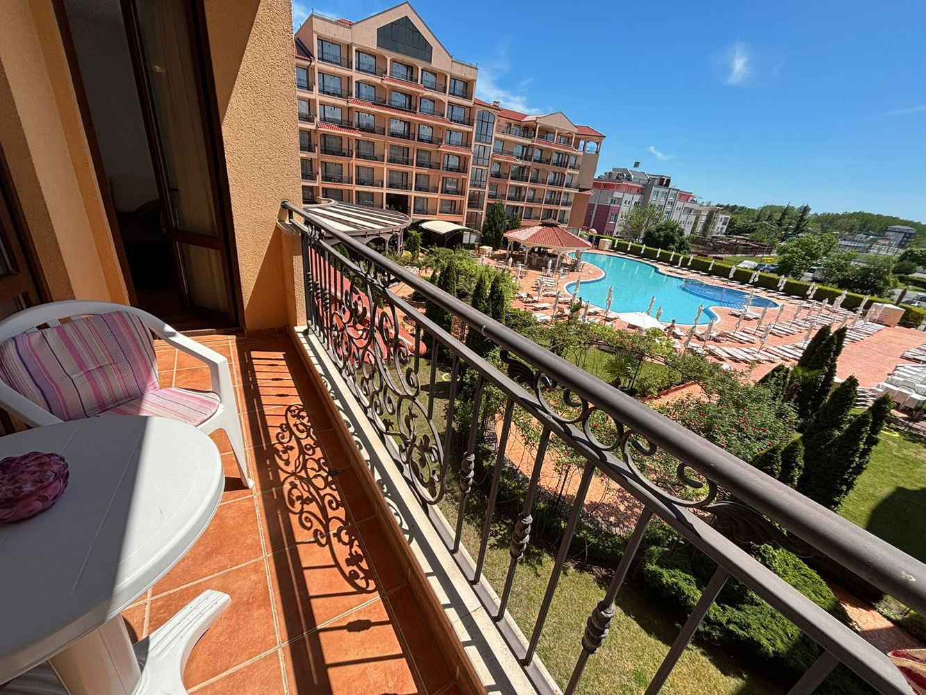 Prostorný apartmán s jednou ložnicí poblíž Cacao Beach na Slunečním pobřeží
