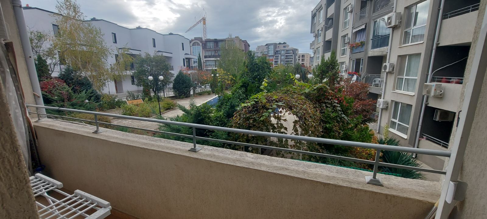 Apartmán s jednou ložnicí ve Sveti Vlas s nízkým poplatkem za údržbu a vybavením pro celoroční využití