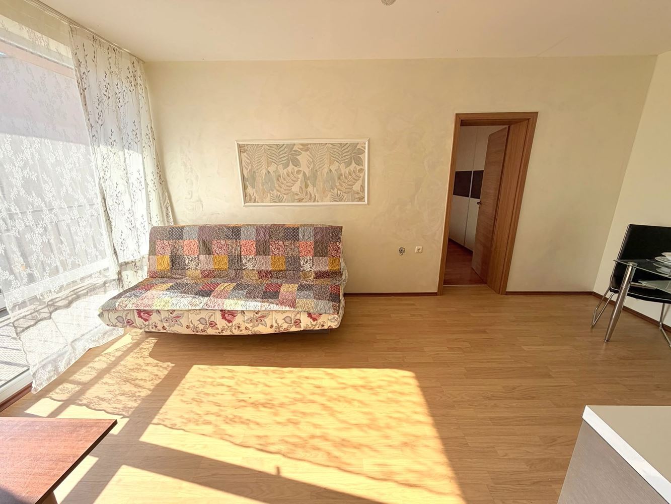 Světlý a teplý apartmán s jednou ložnicí u aquaparku v Sunny Beach – výborná investice k pronájmu