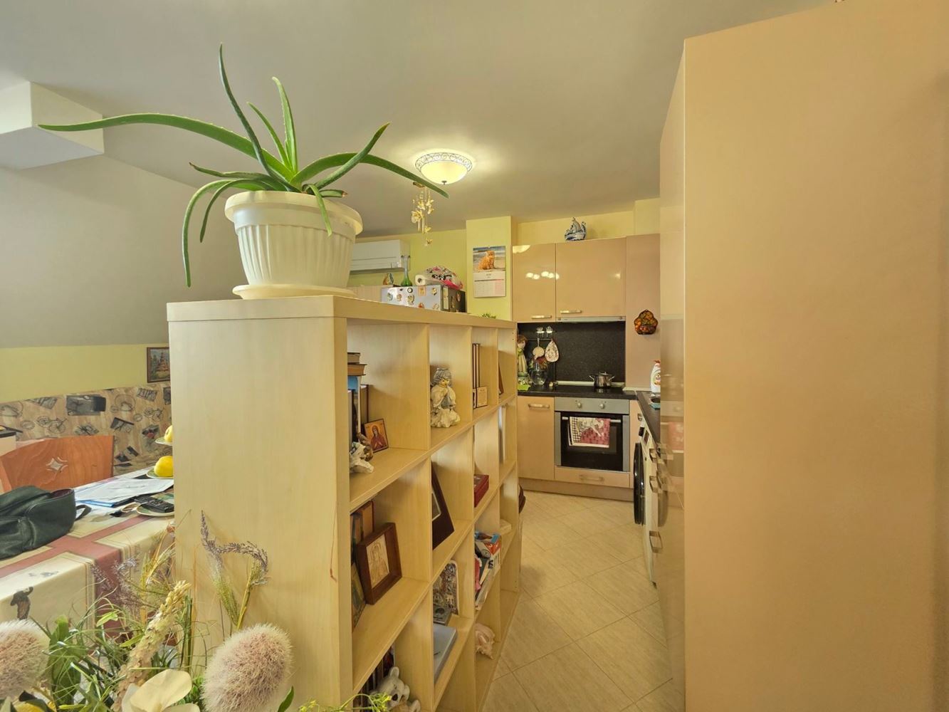 Prostorný byt s jednou ložnicí s panoramatickým výhledem na solné pláně a moře v Pomorie