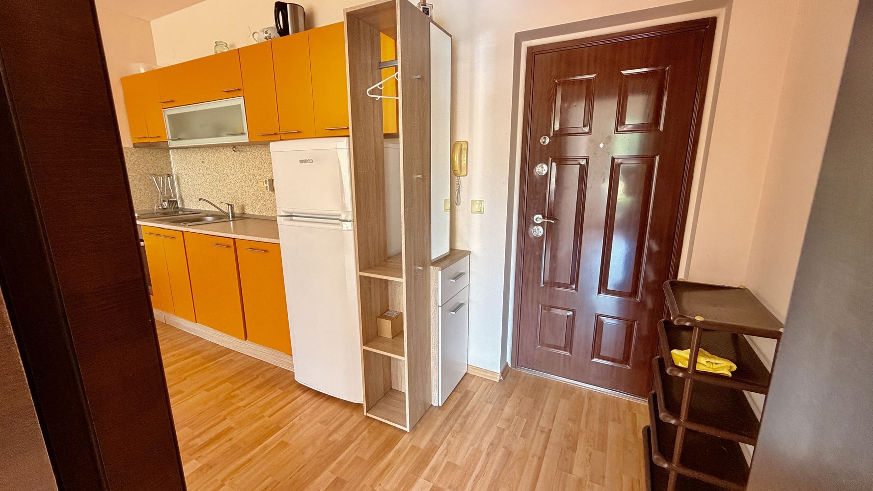 Slunečné pobřeží: apartmán s jednou ložnicí 300 metrů od pláže – komfort, kvalita a skvělá investice