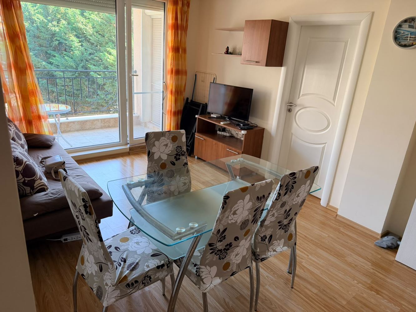 Útulný apartmán se dvěma ložnicemi v Nesebaru – komfortní bydlení v moderním rezidenčním komplexu