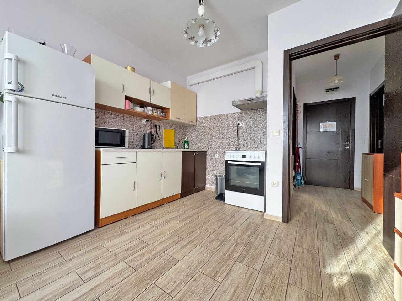 Apartmán se dvěma ložnicemi a výhledem do parku ve Slunečném pobřeží – pohodlí a vynikající vybavení