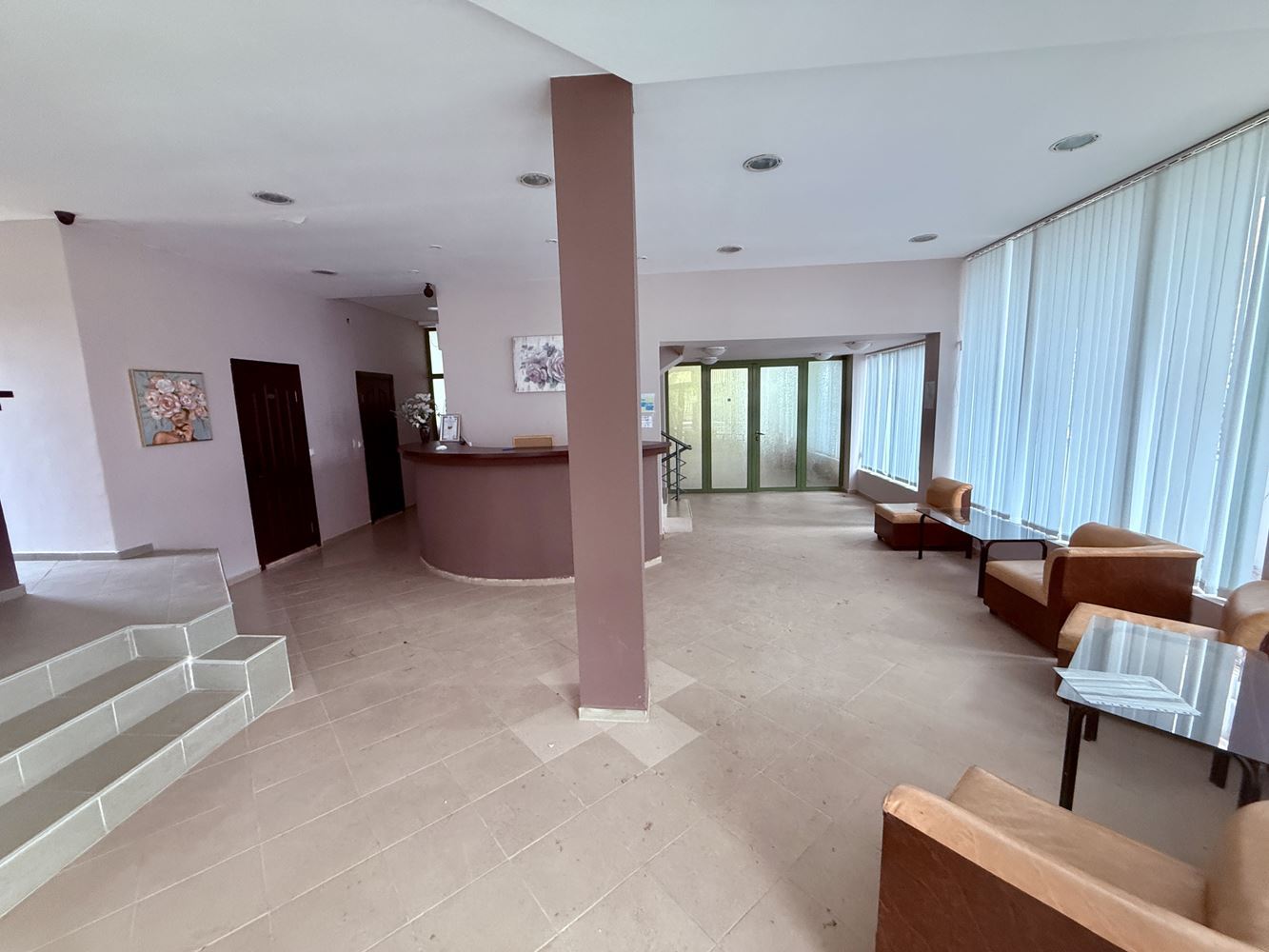 Prostorný byt s jednou ložnicí v klidné a atraktivní lokalitě v Ravdě