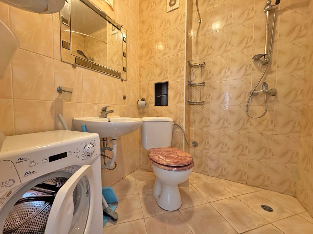 Panoramatický dvoupokojový apartmán s velkou terasou a otevřeným výhledem – Slunečné pobřeží