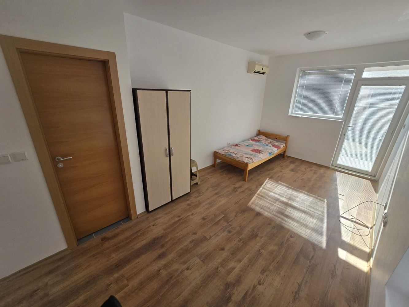 Útulné studio se samostatným vstupem a jihozápadní orientací – klid a komfort blízko Sunny Beach