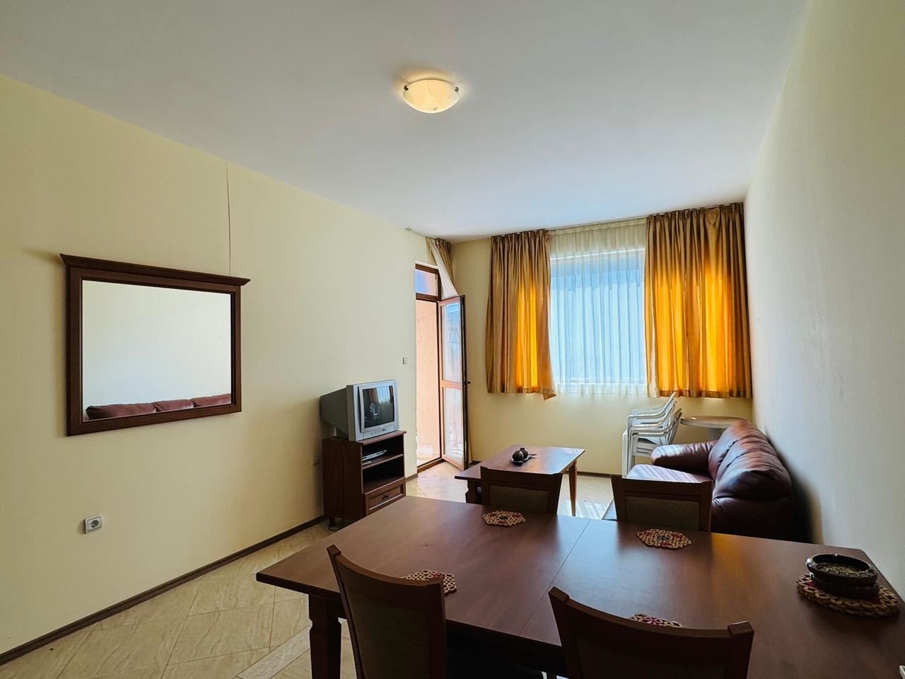 Apartmán s jednou ložnicí a výhledem na bazén – pouze 300 m od moře v Sunny Beach
