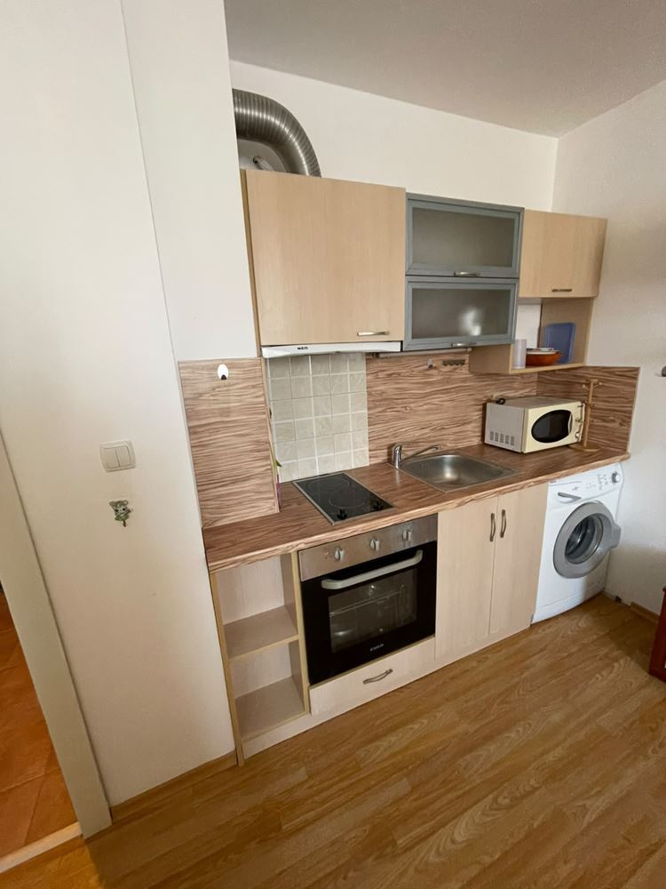 Zařízený apartmán s jednou ložnicí ve Slunečném pobřeží – výborná lokalita a vybavení
