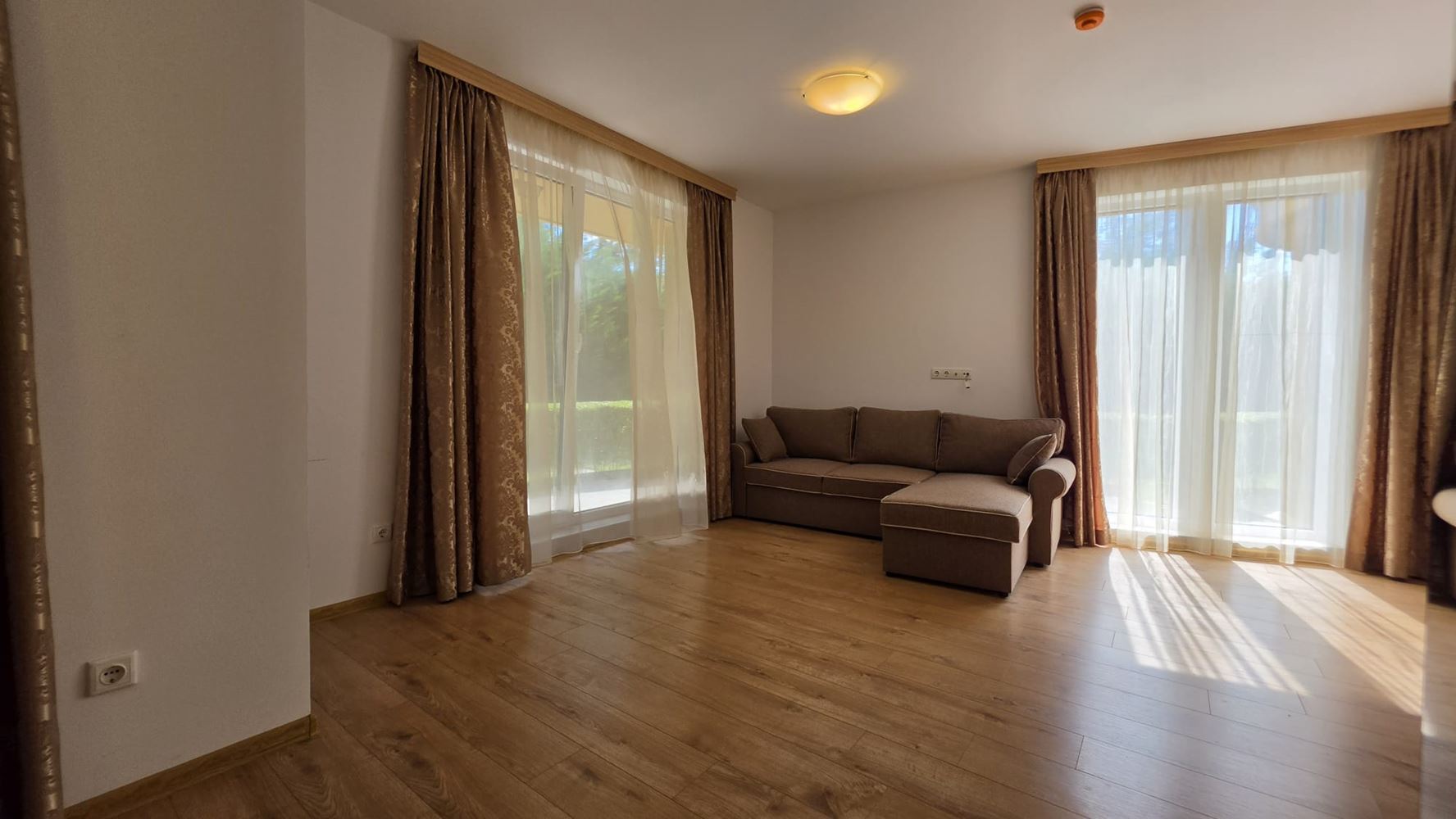 Stylový apartmán s jednou ložnicí, funkční dispozicí, komfortem a klidnou atmosférou letoviska