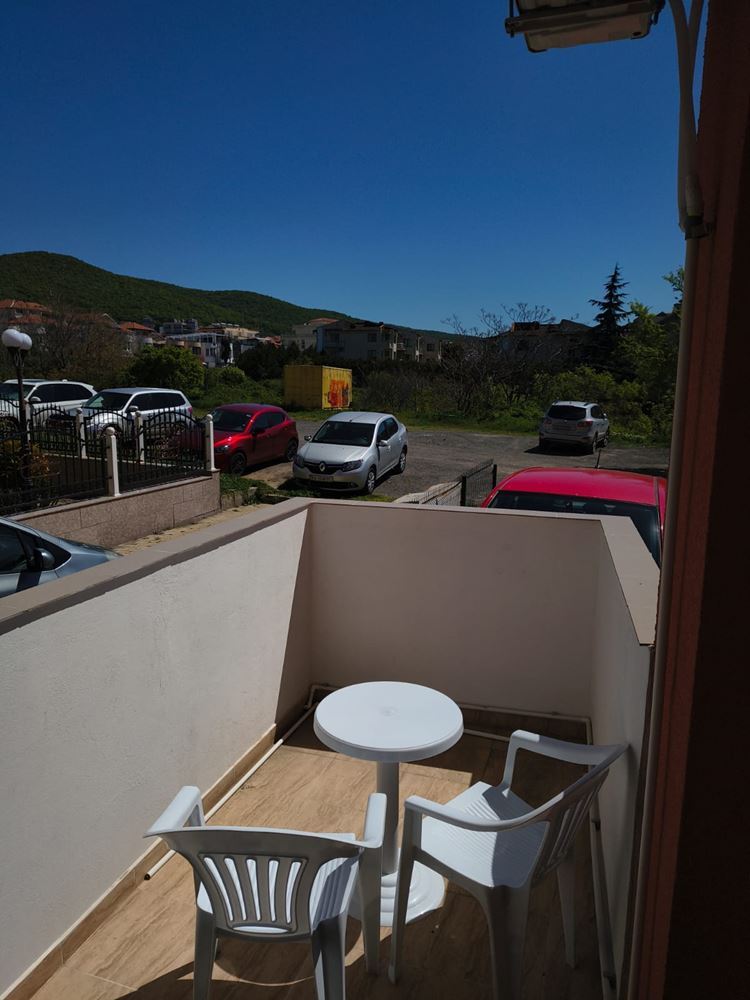 Nový apartmán s jednou ložnicí ve Sveti Vlas – moderní bydlení bez poplatku za údržbu, připravené k nastěhování