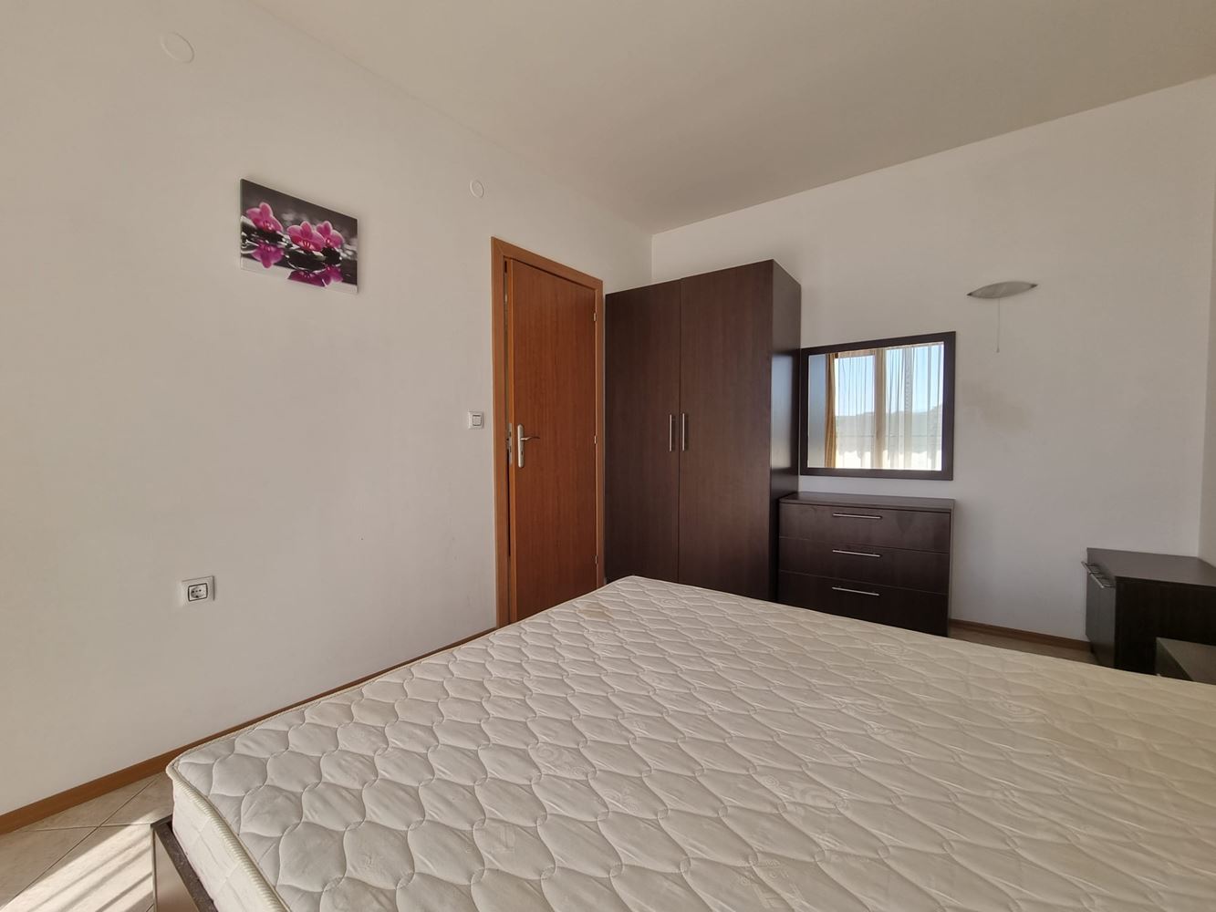 Prostorný apartmán s jednou ložnicí 200 metrů od pláže na Slunečném pobřeží