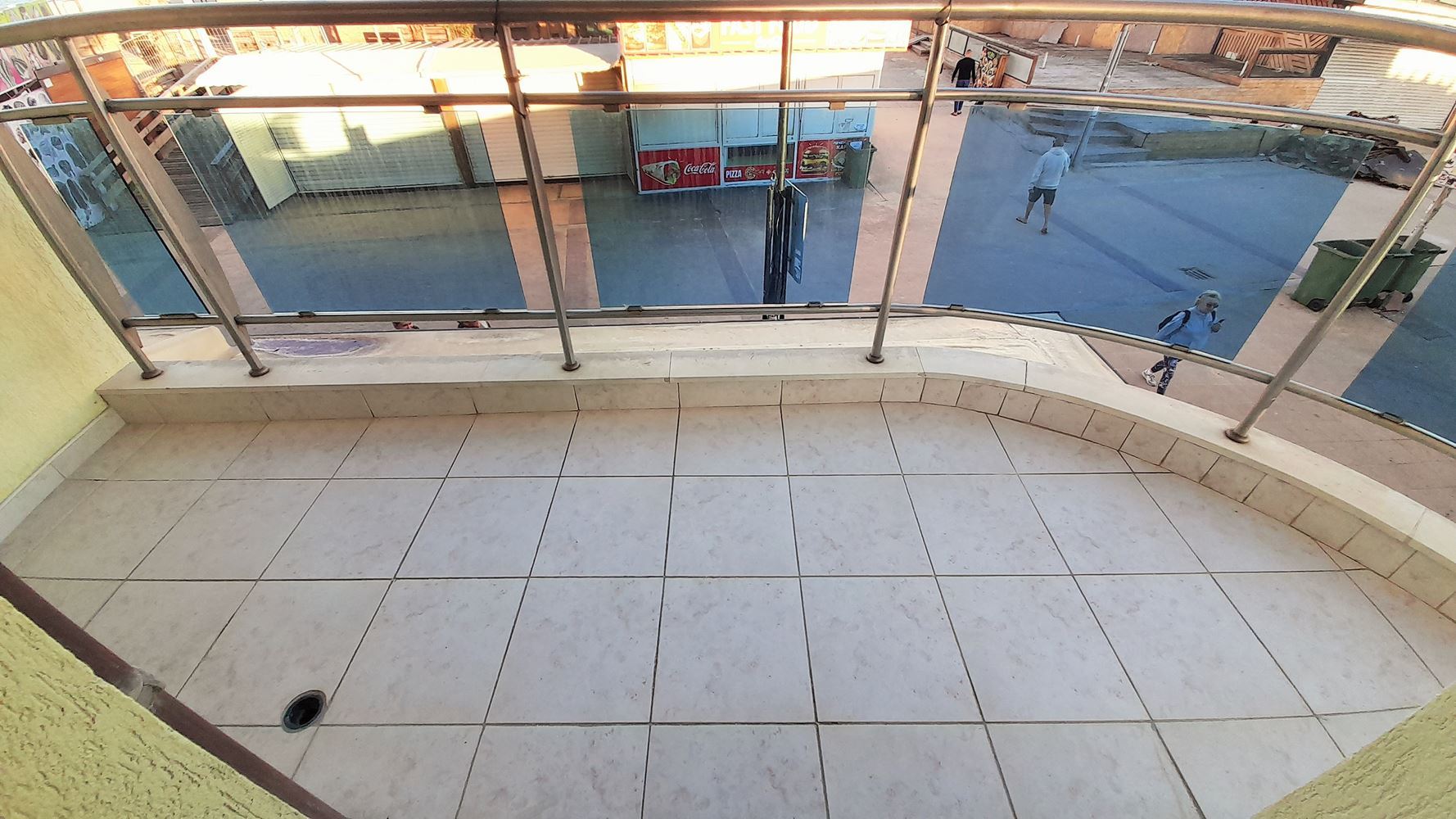 Exkluzivní nabídka v první linii ve Slunečném pobřeží – prostor, luxus a skvělá investice s výhledem na moře