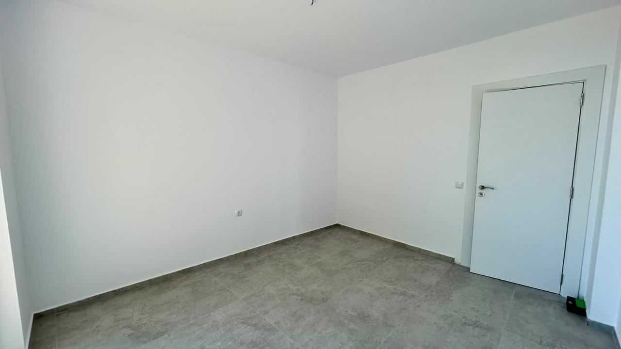 První linie ve Slunečném pobřeží – prostorný apartmán s jednou ložnicí s výhledem na moře, hory a město