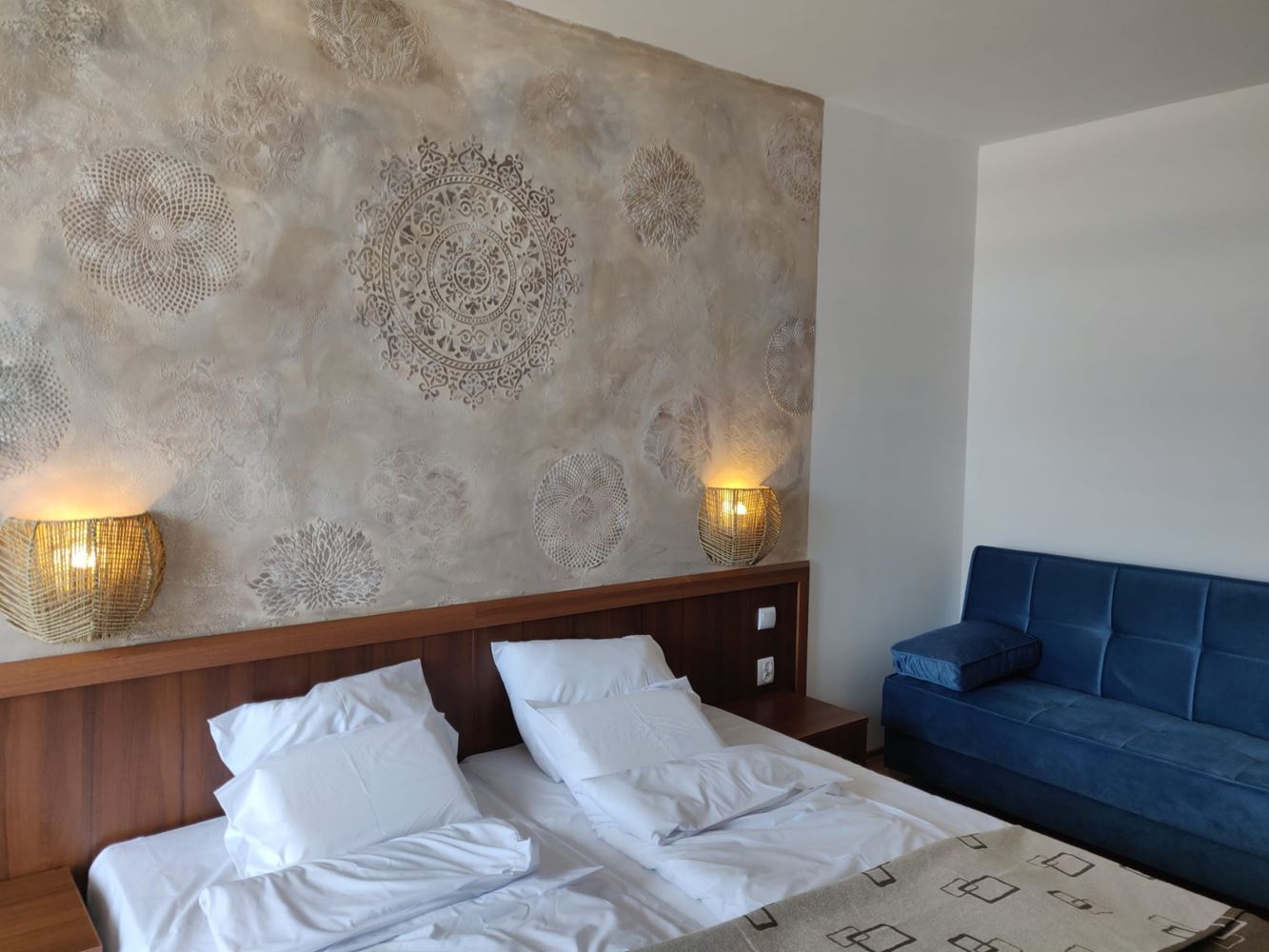 Prostorný apartmán s jednou ložnicí a částečným výhledem na moře – Slunečné pobřeží, 100 m od pláže