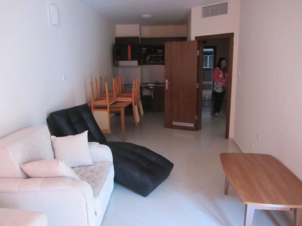 První linie k pláži Butamyata! Zařízený apartmán s jednou ložnicí a částečným výhledem na moře v Sinemorec