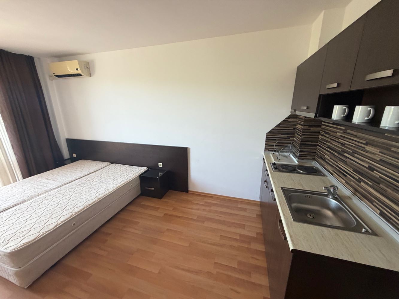 Prostorné studio v moderním SPA komplexu na Slunečném pobřeží – komfort, útulnost a výborná investice u moře