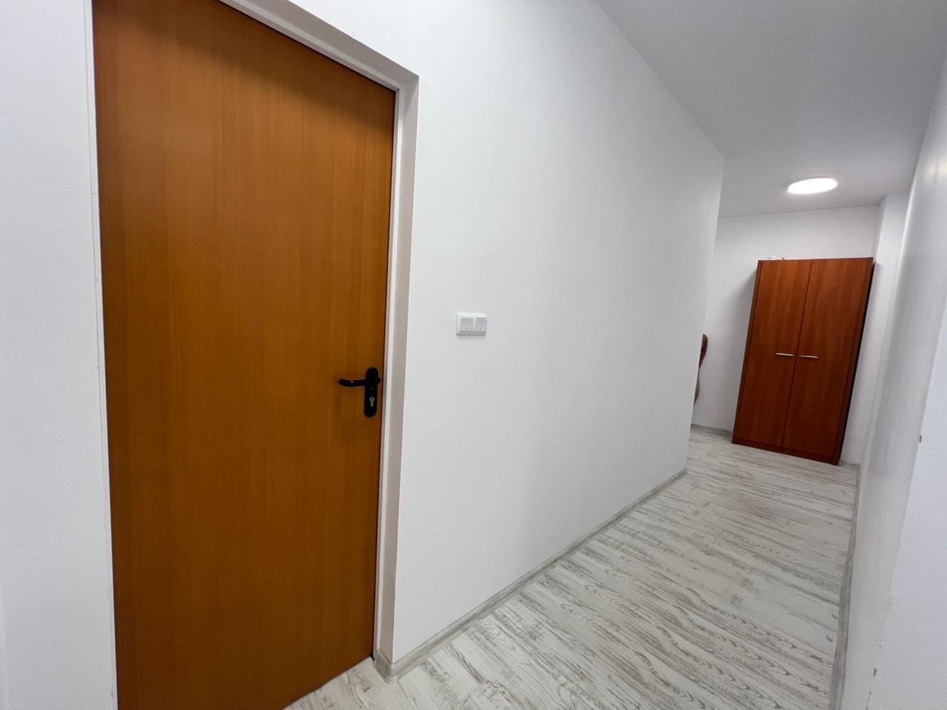 Prostorný třípokojový byt s velkou terasou a parkovacím místem v Sozopolu – u pláže Harmani