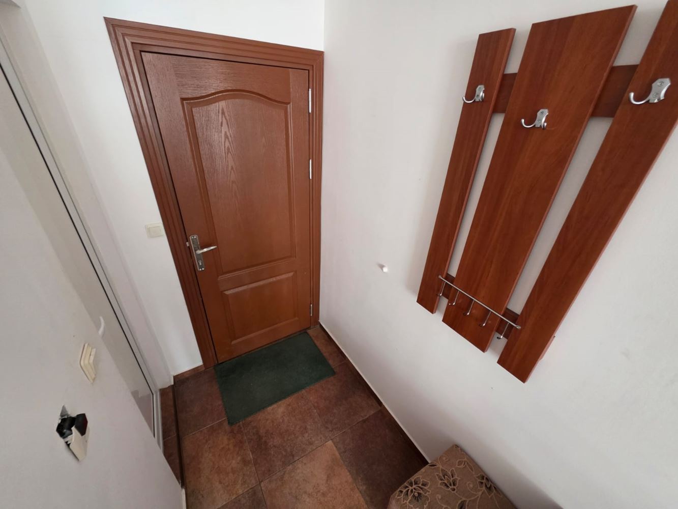 Studio v Slunečném pobřeží – moderní budova, výborná poloha a plné vybavení pro rekreaci i investici